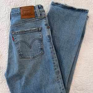 Levi’s Ribcage Straight ankle jeans